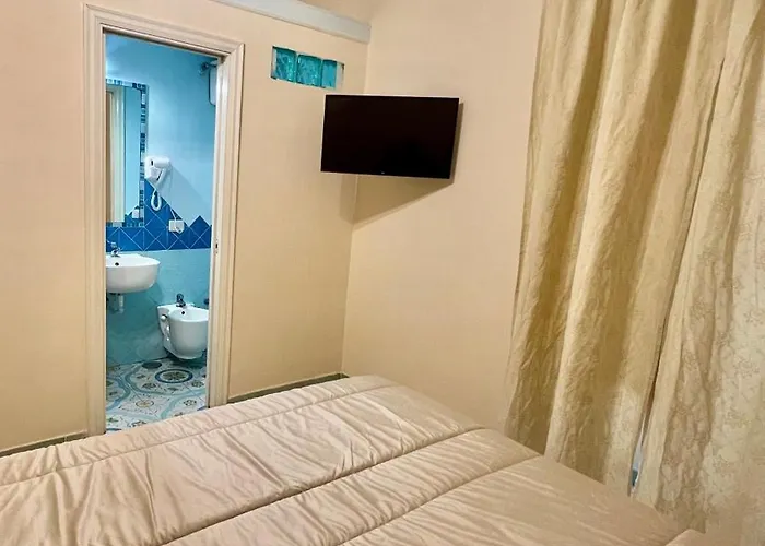 Oda ve Kahvaltı Rosy Napoli