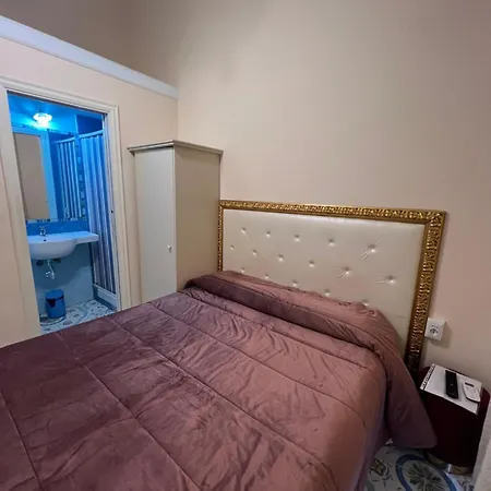 Bed and Breakfast Rosy 4*